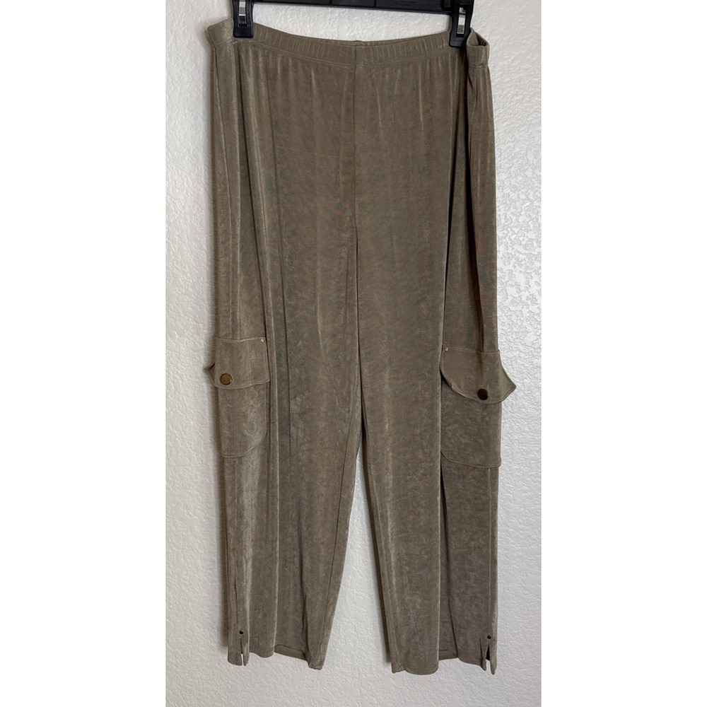 Chicos Travelers Womens 2 US Large Tan Slinky Cropped Cargo‎ Pants Travel Career